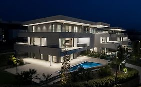 Hadrie Luxury Resort And Villas Azimut